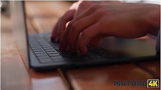 Nerd Tries Big Tits For The First Time With Kathy Deep