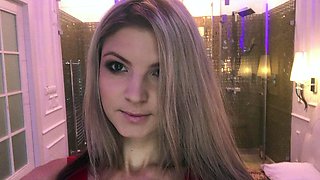 Amateur Teen with Huge Dildo Masturbating on Webcam